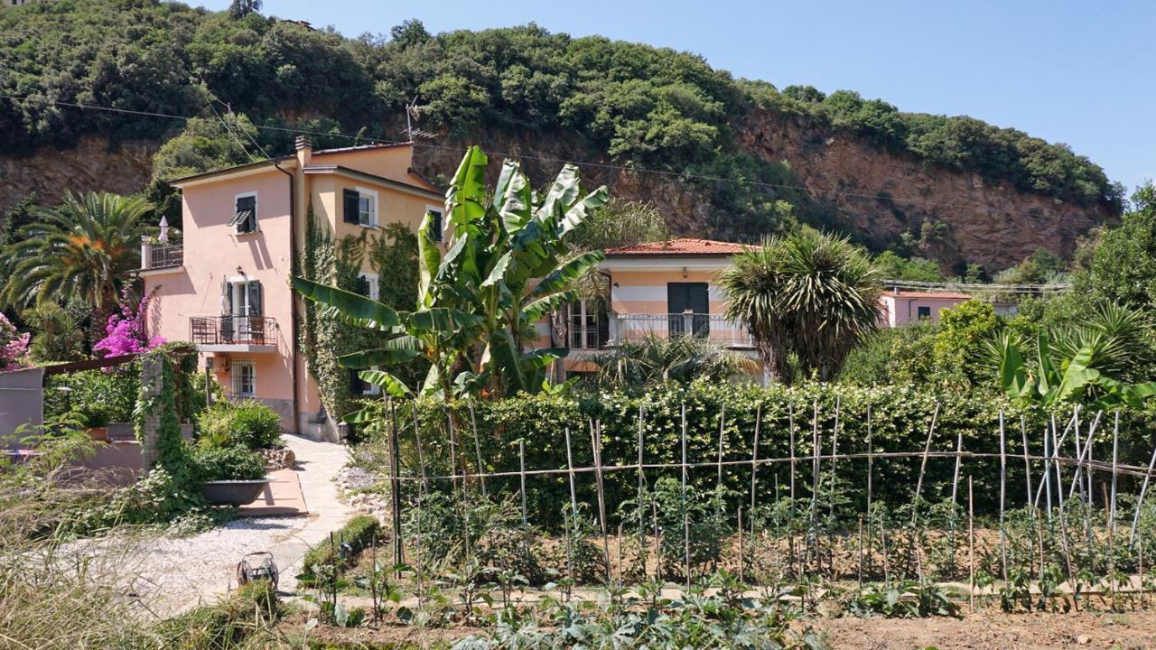 La Musa Lerici Bagian luar foto